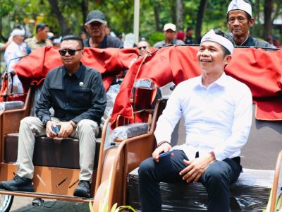 Bupati Purwakarta Saepul Bahri Binzein alias Om Zein dengan Anggota DPRD Jawa Barat Maula Akbar Mulyadi. (HaloPWK)