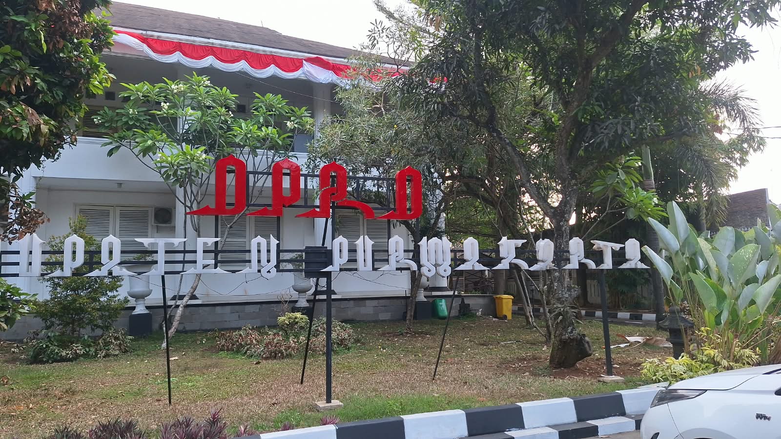 Anggota DPRD Kabupaten Purwakarta melakukan kunjungan kerja ke Bali. (HaloPWK)